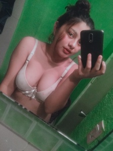 Vecina me envían su pack 