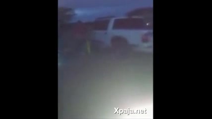 En la misma fiesta se lo mete